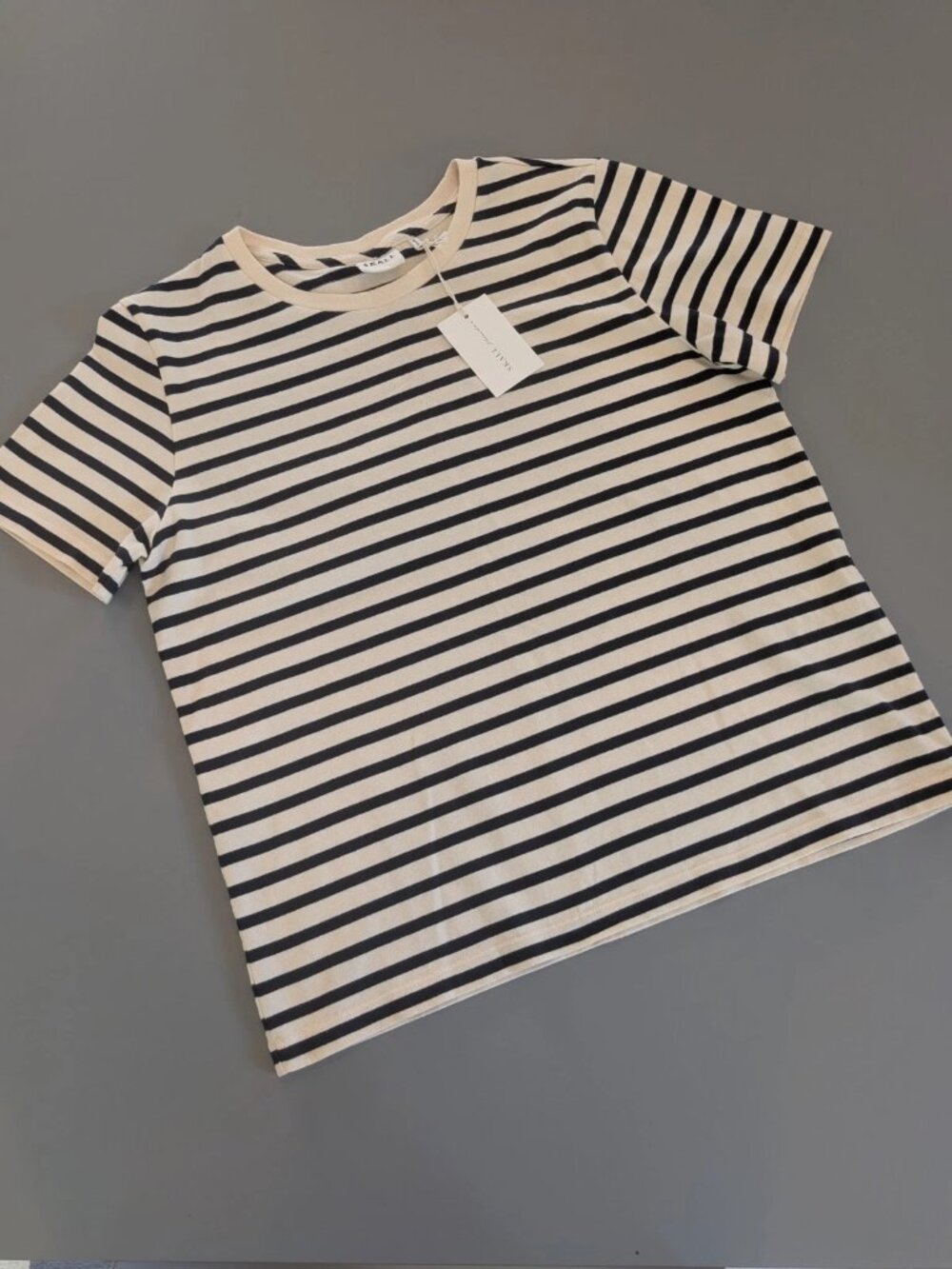NEW Skall Studio Loui Regular White/Navy Stripe Small